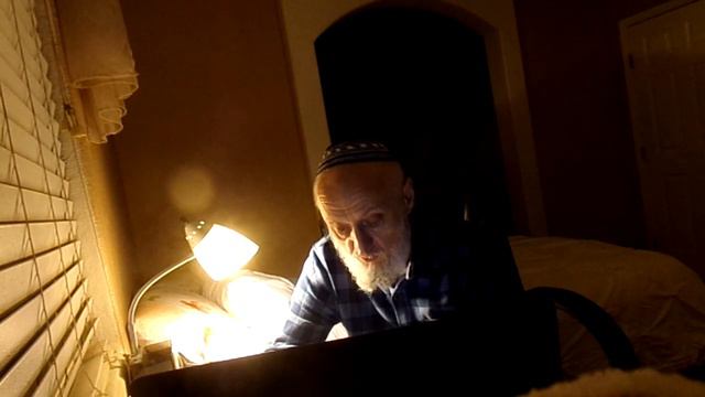 Если человек молится на родном языке то чем в этот момент занимается его дух?(V/Y)
