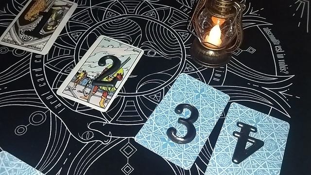 ☎? Выйдет ли человек на связь #тарорасклад #гадание на 4 варианта ?