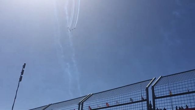 2015 Formula 1® Rolex Australian Grand Prix - Track Side - Pit Lane Silhouettes ausgp 10/10