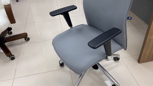 Кресла для руководителей SOLO R HR