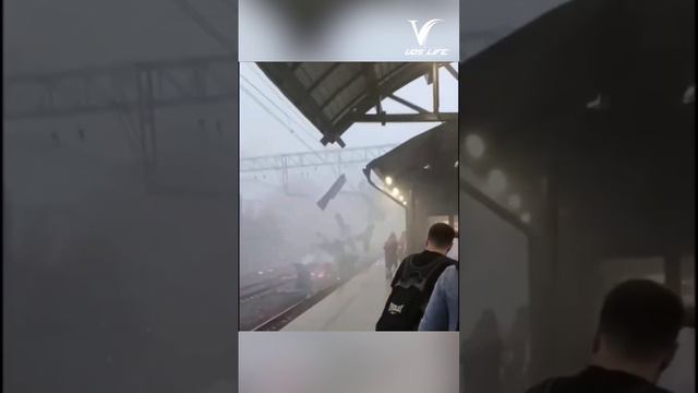 Момент срыва крыши на станции «Электрозаводская»