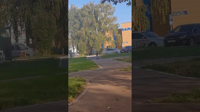 Гоняем на самокатах 🛴