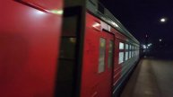 Электропоезд ЭД4М-0127 прибывает на платформу Варшавская