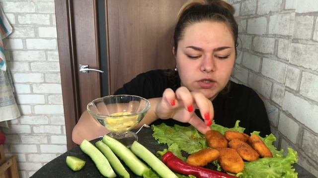Мукбанг! Нагетсы с сырным соусом! Муж приедет навсегда. Интервальное голодание.