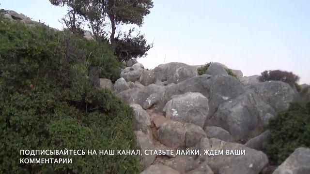 Раздувает. Замок времён Юлия Цезаря. Путешествие по Эгейскому морю, день 12