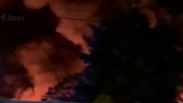 Сильнейший пожар на месте ракетного удара в Одессе