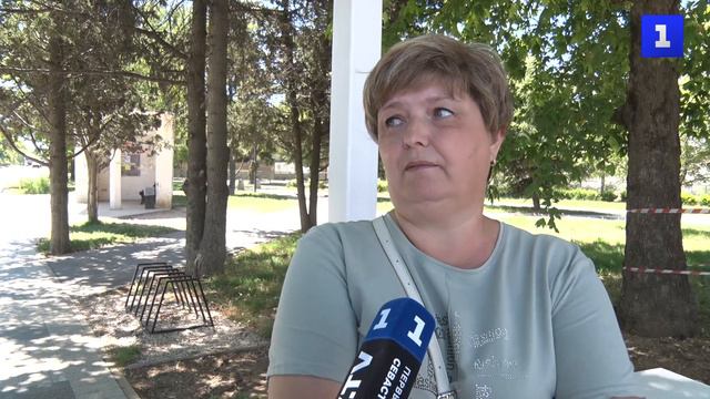 В Учкуевке появились стихийные мемориалы в память о жертвах теракта