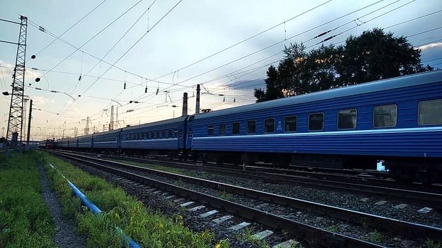 ЭП1М-429 (поезд№103Н Новосибирск-Минск), ЭД9Э-0010\0013 станция Нижний Новгород Московский 3.08.201