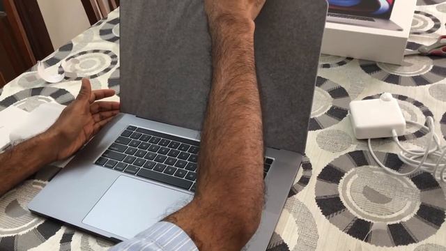 Unboxing of 2020 MacBook Pro 16". First impression of MacBook Pro. MacBook Pro - unboxing and setup