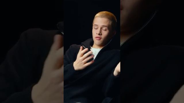 интересный факт о Леоне Кемстаче