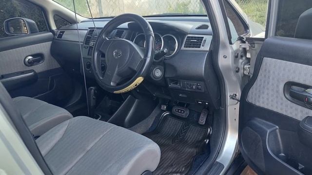 2007 Silver Nissan Tiida For Sale in Clarendon, Jamaica