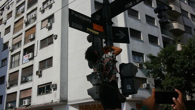 Argentina. Intervención en la calle Paraguay