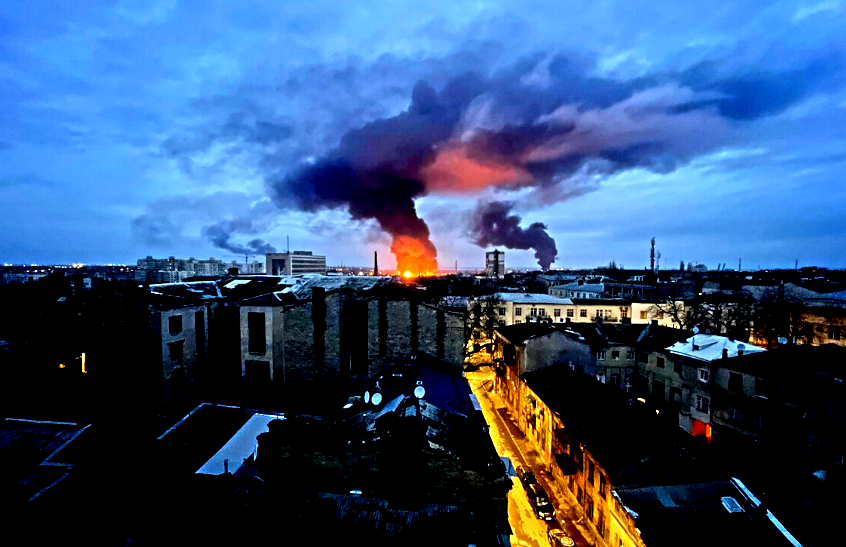 В Днепропетровске прозвучали взрывы