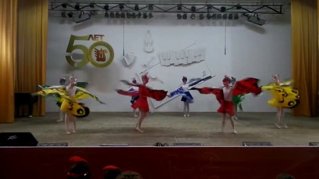 Коллективный проект Создание костюмов в технике Холодный батик