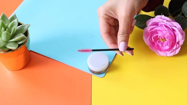 أشياء أساسية بالمكياج لازم تكون عند اي بنت | اصنعيه بنفسك DIY