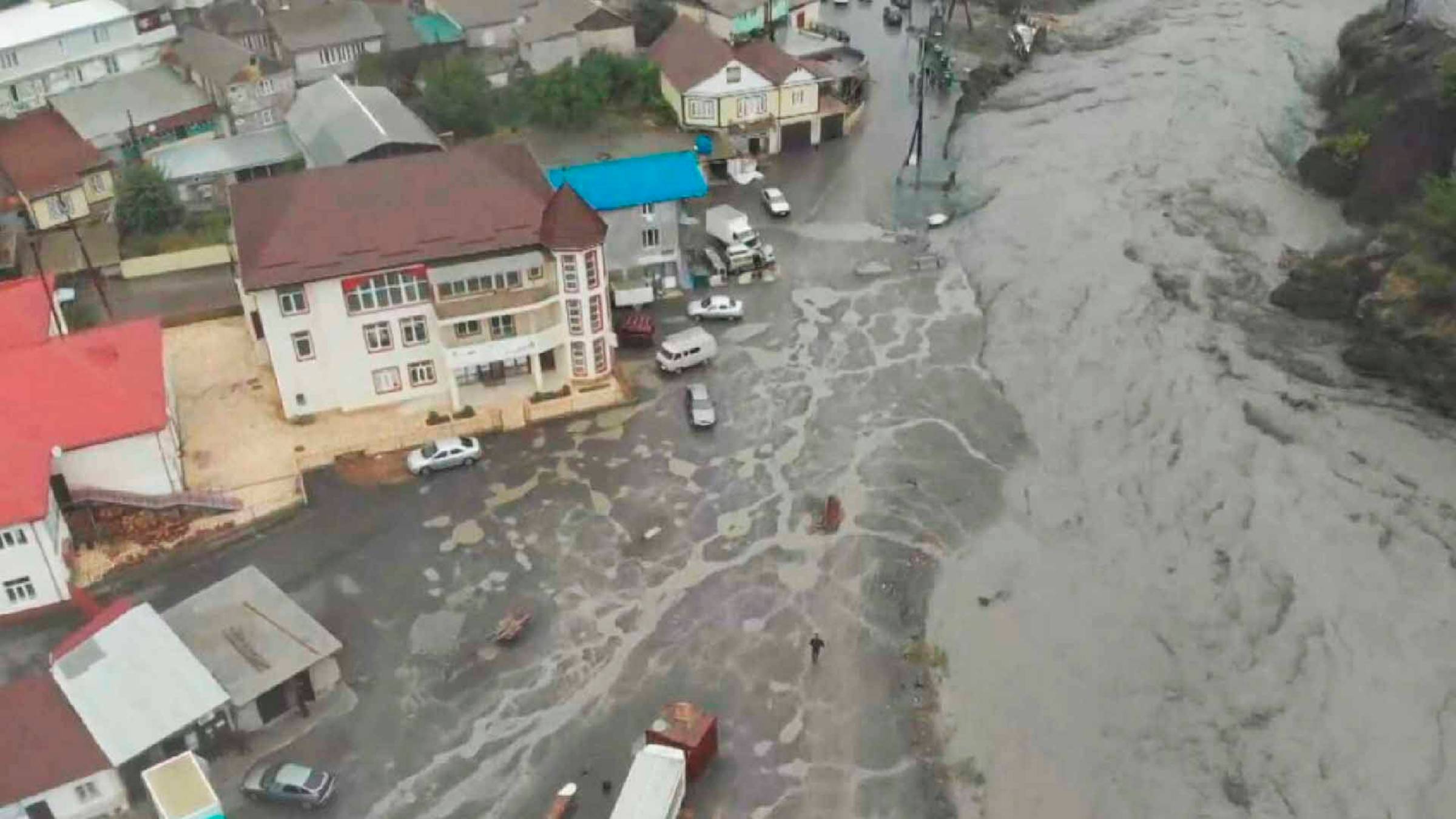 Мощные сели в Дагестане разрушили мосты, водопроводы и полностью смыли дороги