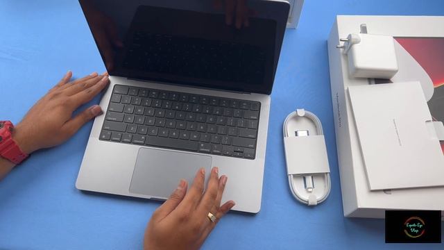 MacBook Pro 14 - M1 Pro chip  - In Telugu | Unboxing | Key Features | Pros & Cons