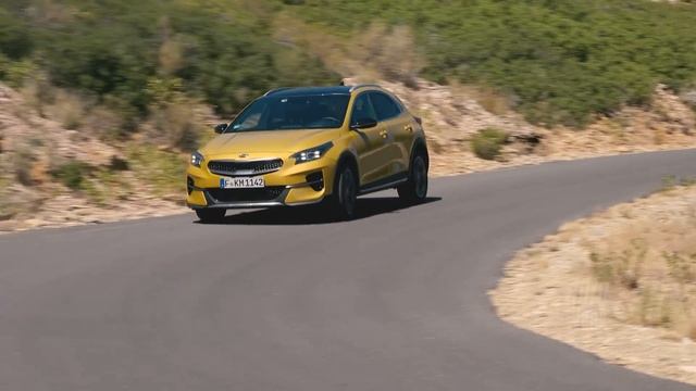 Kia XCeed - AutoWeek Review - English subtitles