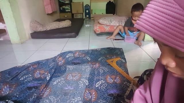 Cara potong kain batik anti gagal
