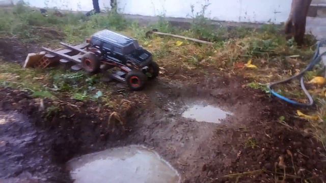 HSP Rock Crawler 1/10 4WD watter test