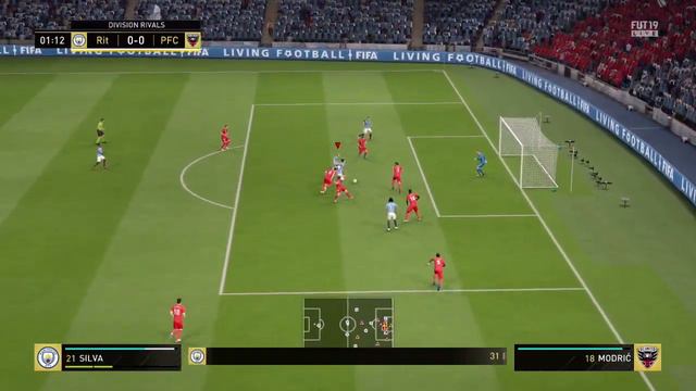 FIFA 19 - Henrik Larsson (87) - Icon Review