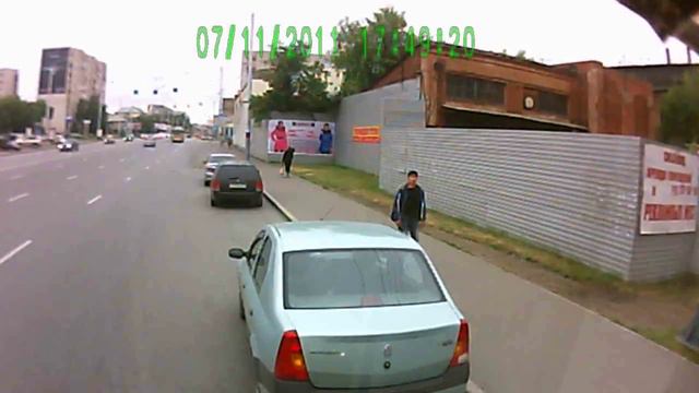 раскрутил