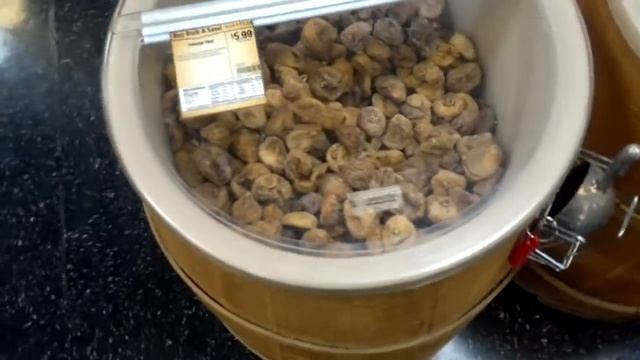 Орехи и сухофрукты в бочках США (магазин SPROUTS)