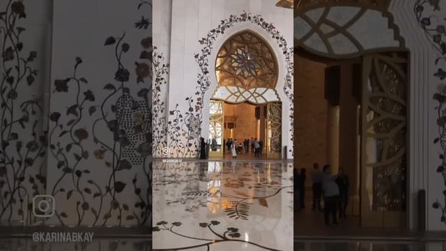 Белая жемчужина Востока - мечеть шейха Зайда 🕌🤍 #travelblogger #shortvideo #tr