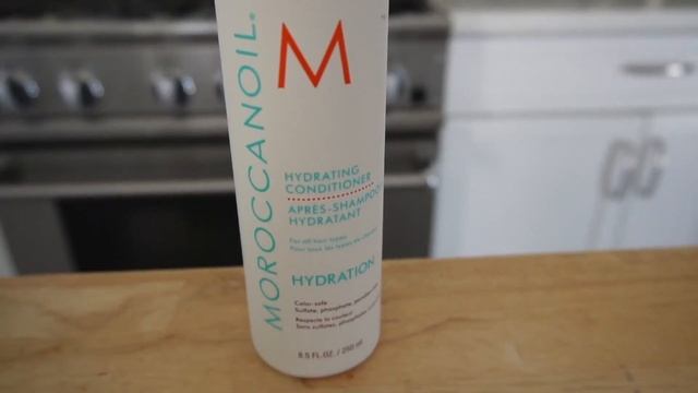 REVIEW Moroccanoil Hydrating Shampoo & Conditioner Bundle