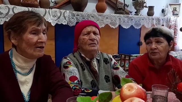 ФОЛЬКЛОРНЫЕ ПОСИДЕЛКИ