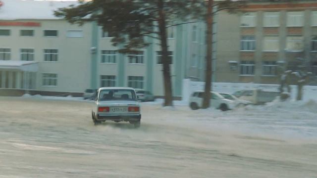 СХОДНЯК. ВАЛЯТ БОКОМ ВСЕ! ДАЖЕ ГАЗ 69...