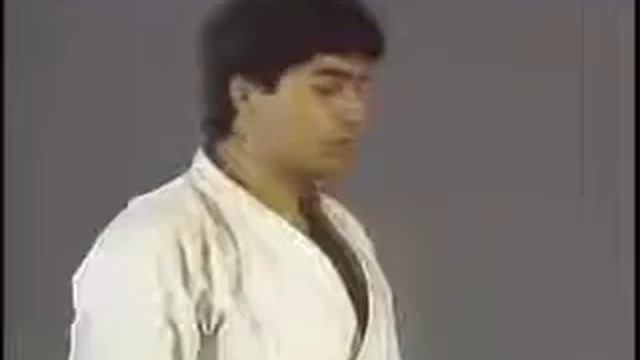 Lapel Defense #2 (Thumb Break)