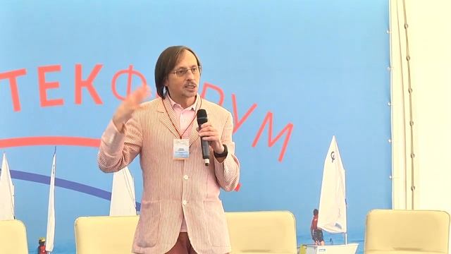 ЛЕОНИД ИЛЮШИН, АНАСТАСИЯ АЗБЕЛЬ   АРТЕКФОРУМ   ВЫСТУПЛЕНИЯ В БОЛЬШОМ ПАВИЛЬОНЕ (2017).mp4