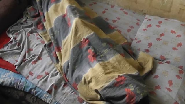 А чем ты занимаешься под одеялом?-Вопрос TiX.MTS