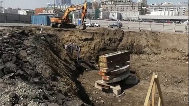От времён Титано-махичаОт времён Титано-махича