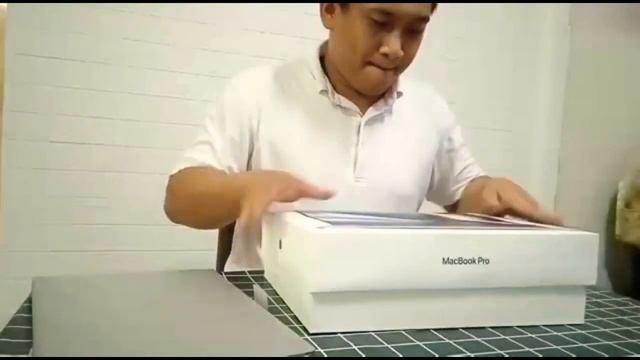 Unboxing Macbook Pro 16 inch