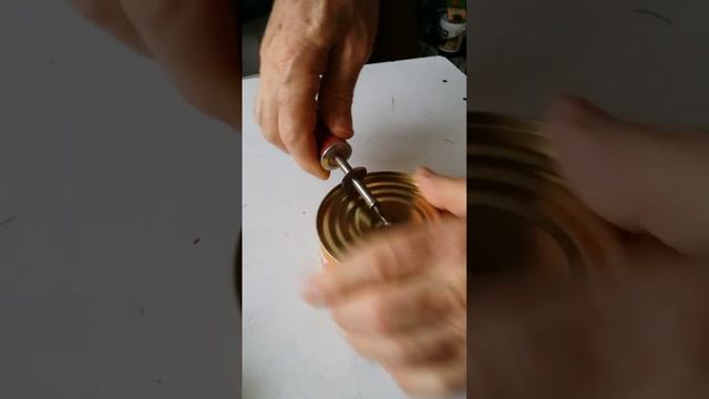 Открывалка для консервных банок