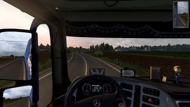 Euro Truck Simulator 2 - Lithuania and Latvia, Mercedes Benz MP3