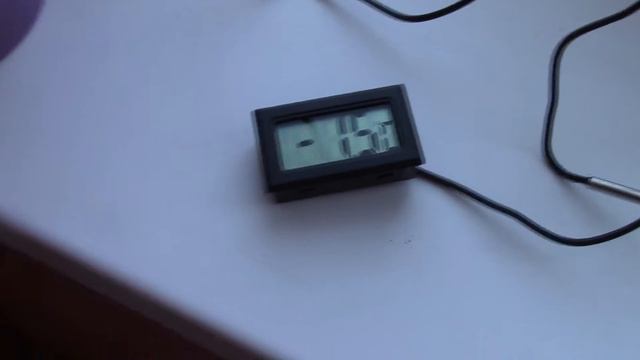 Цифровой портативный термометр