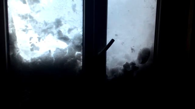 Замело балок по окна. Тундра. Зимник