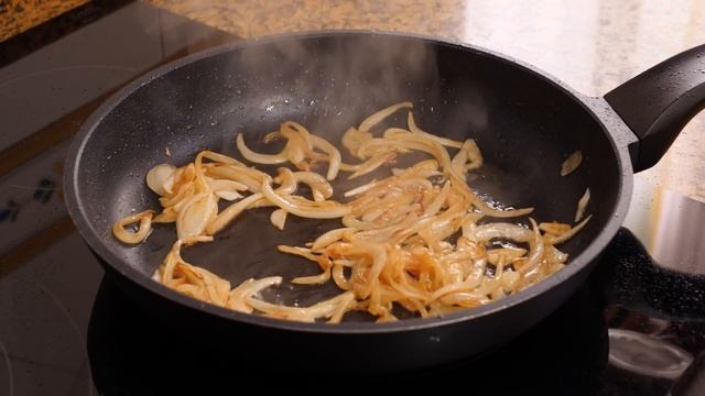 Pollo en Crema de Champiñones muy Fácil y Sabroso