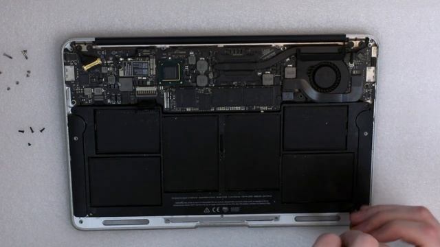 Replace  MacBook Air 11" Battery In Minutes!