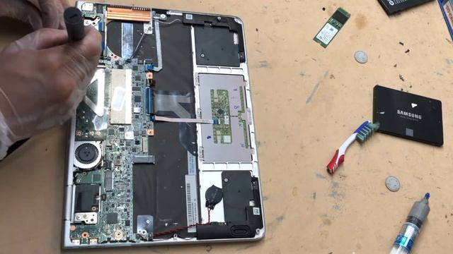 HP Spectre x360 13 2020 - Disassembly and Cleaning Fan Part 1
