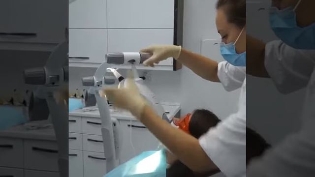 Как проходит процесс отбеливания зубов