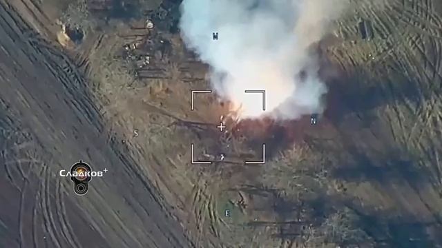 Работа дрона-камикадзе ЛАНЦЕТ