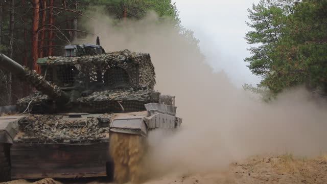 Боевая работа экипажа танка Т-72Б3М ВДВ в зоне ответственности ГрВ Днепр