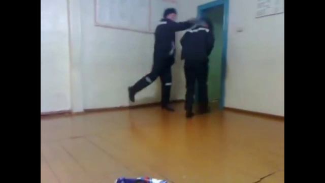 Как Козлы на зоне встречают этап