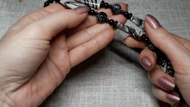 Украшения из яшмы и агата