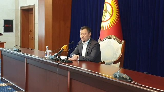 Вопрос отставки президента Садыр Жапаров обещает решить сегодня