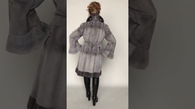 Шуба норка Воланы 39500 ₽ в очень хорошем состоянии цв.Серый графит р.44-46 /11085/